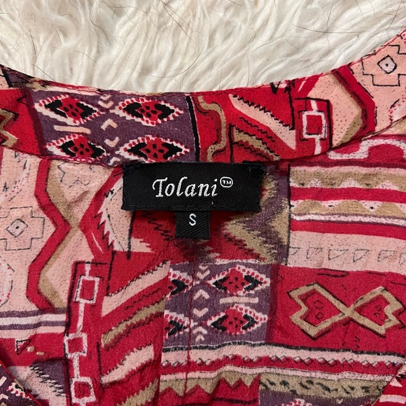 Tolani Blouse - Picture 3 of 4